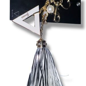 Guess Keychain Tassel Charm Gold White Triangle Logo Bag Key Ring New